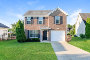 8712 CHETWOOD TRACE DR LOUISVILLE, KY 40291